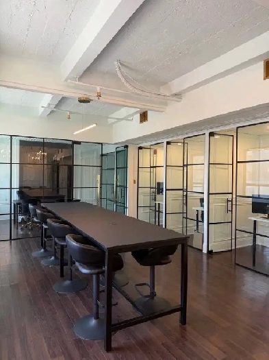 Bureaux privés prestigieux pour équipe – Vieux-Montréal – 4 000