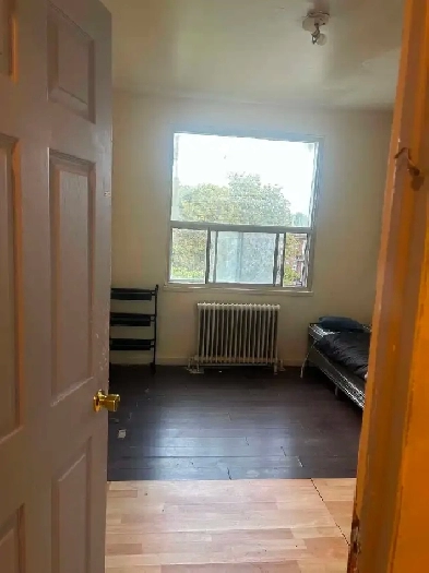 Room for rent!