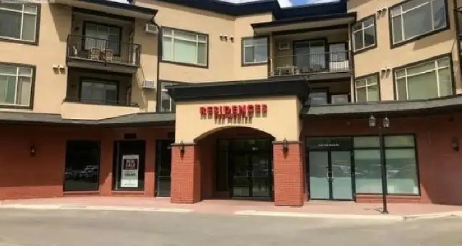 Landmark Centre #211