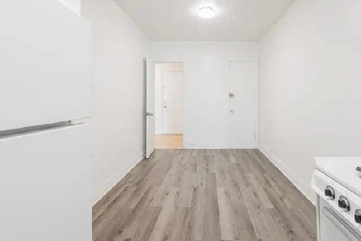 4 1/2, 1 chambre à louer, 4840, boul. Édouard-Montpetit, Mtl