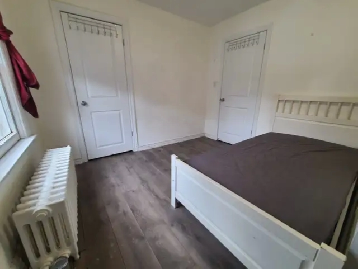 Ossington, Bloor @ Christie TTC, 2nd Flr Room Rent - 2Min to TTC