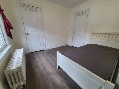 Ossington, Bloor @ Christie TTC, 2nd Flr Room Rent - 2Min to TTC