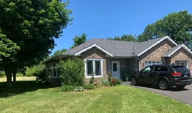 SPACIOUS DUPLEX FOR RENT