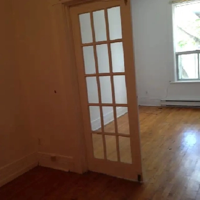 verdun metro 4 1/2 for rent