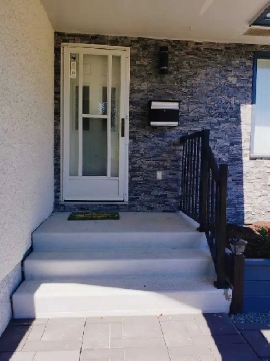 Basement for Rent in Maples