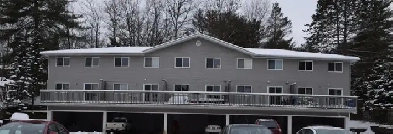 3 BEDROOM EARLS COURT CALL MIKE 705-788-5796