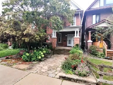 4 BED 2 BATH House Newly Renovated ,High Park