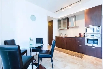 Condo 2 Bedroom Plus Den / Office Toronto Lake View for Rent