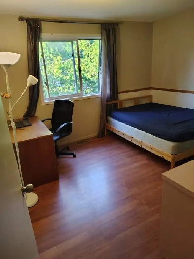 MOVE-IN TODAY!... PRIVATE ROOM...ALGONQUIN...BAYSHORE..KANATA