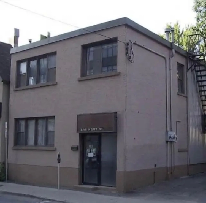 Downtown apartment 2 bed 1 bath