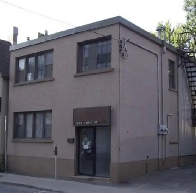 Downtown apartment 2 bed 1 bath