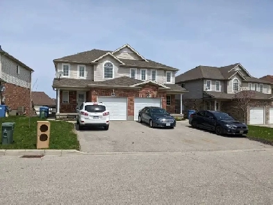 3 BEDROOM 2.5 WASHROOM UPPERLEVEL HOUSE FOR RENT IN   GUELPH