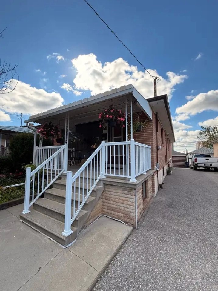 Beautifully Updated Room for Rent – Shared Home