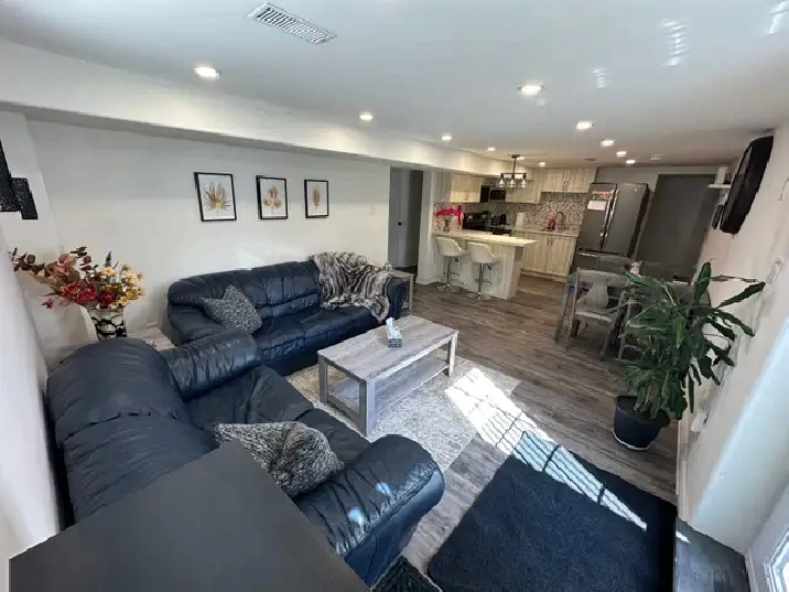 Female Student Room Oshawa | All-Inclusive