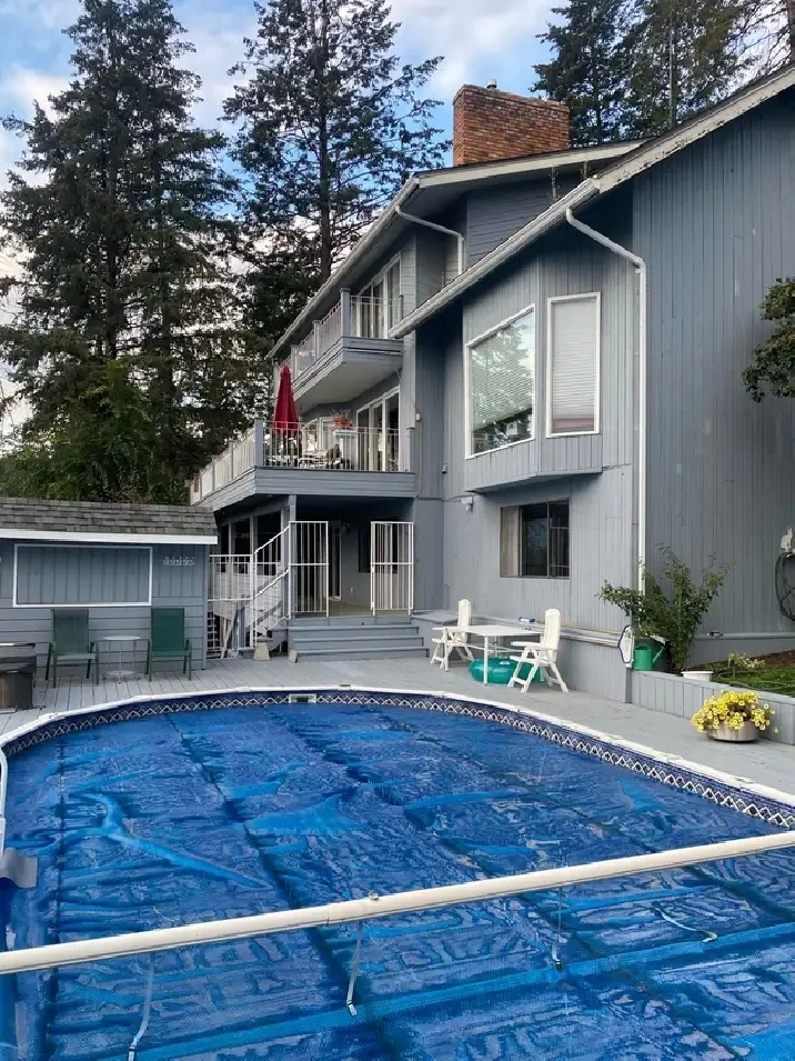 West Kelowna 2 Bdrm 1 Ba View Pool Hot Tub $2350