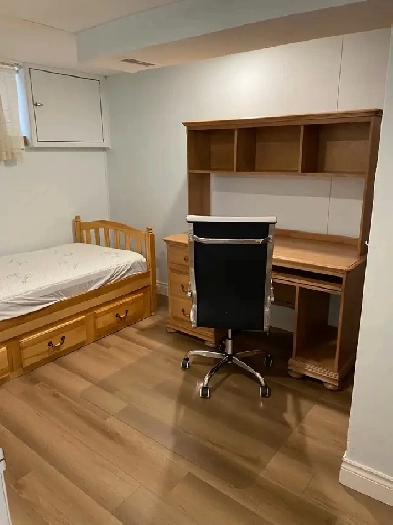 girl student rental- McMaster university
