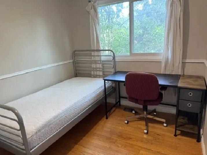 All Inclusive Private Furnished Bedroom near Carleton/Algonquin