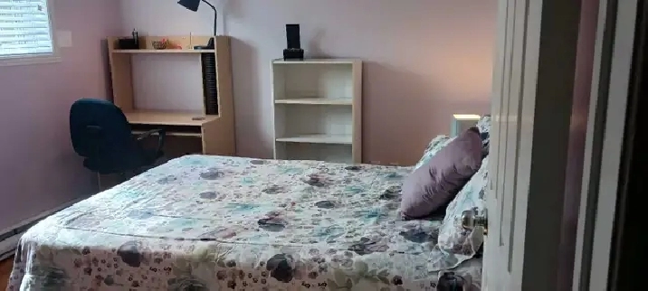 chambre meublée dans un 4 1/2 propre et calme