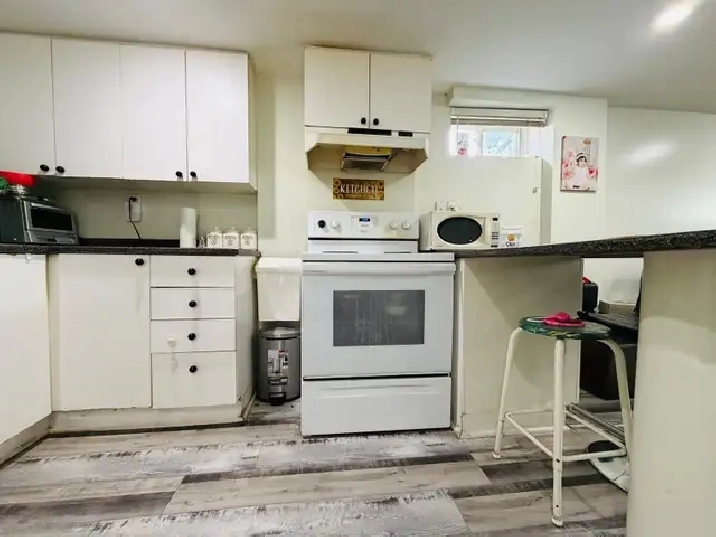 One bath one bedroom basement apartment Brampton