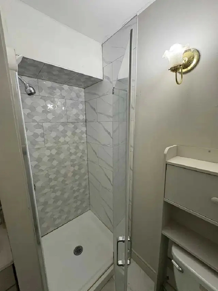 room for rent for couple  October 1