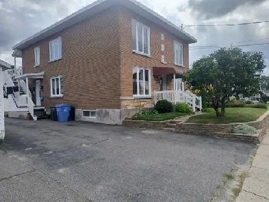 5½ À LOUER – SHAWINIGAN-SUD – DUPLEX – CHAUFFÉ – 1 300 $