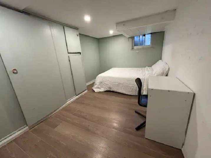 large private room in a basement for rent- Dufferi & Eglinton
