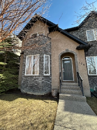 3 Bedroom Townhome For Rent
