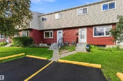 FULLY RENOVATED 3 bed / 2 bath townhouse - 160 Habitat CR NW
