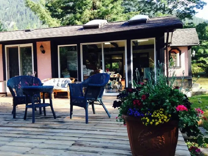 Room for rent in Deroche, BC.