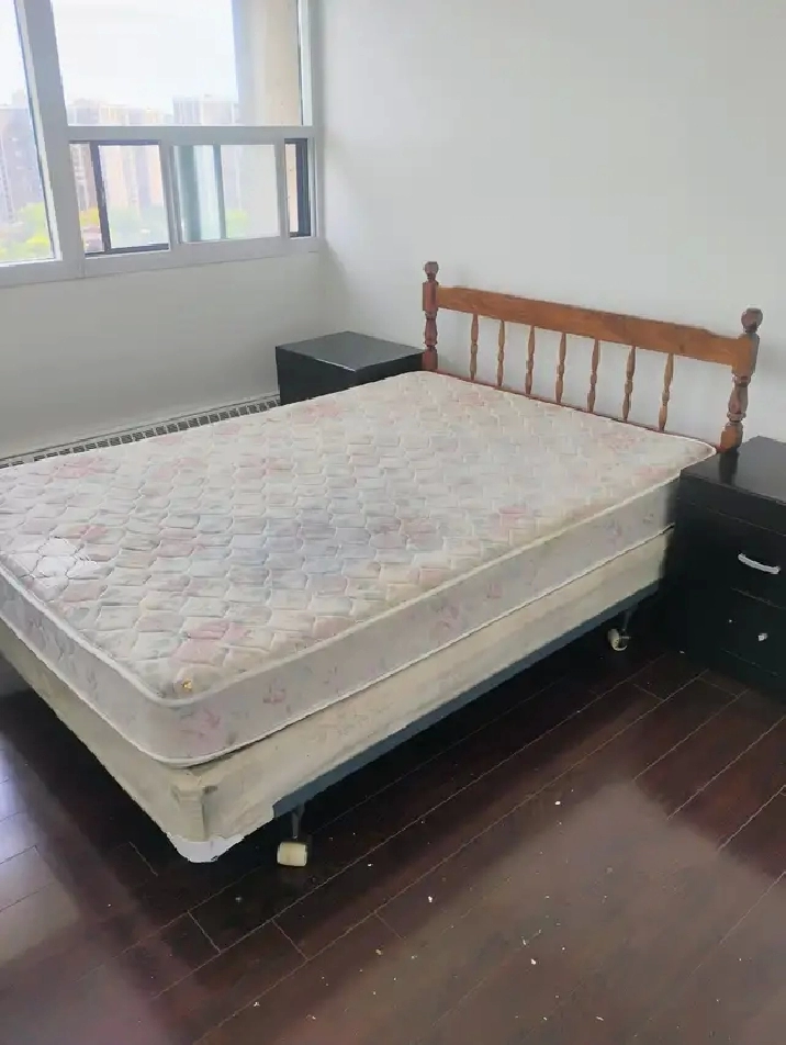 Don Mills/Eglinton. Furnished Room Available. TTC steps Away!