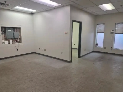 600 sq ft Warehouse Office Space For Rent Islington/Queensway