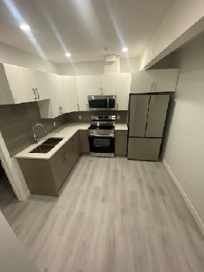 1 Bed   Den / 1 Bath Legal Bsmt Suite in SW Edmonton