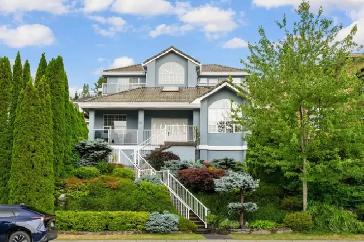 Custom-Built 5BR/4BA Home with Mountain Views | $1,720,000
