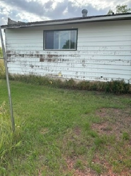 To move or tear down 20 x 24 kitchen plus addition.   FREE