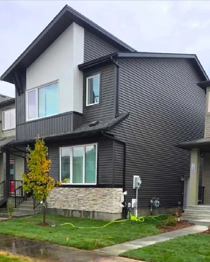 $500 off 1st month rent. New Paisley home!