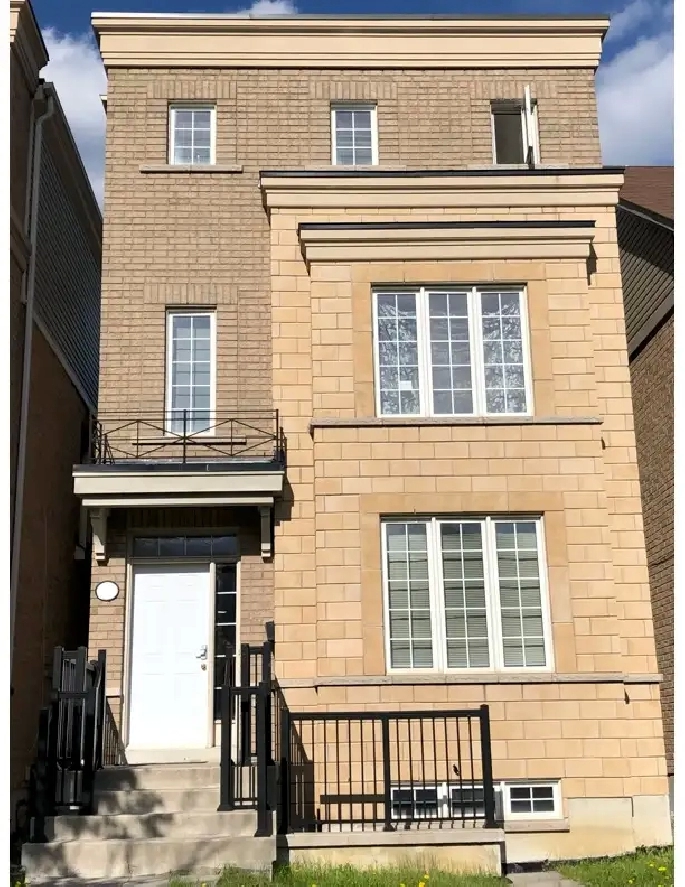 Private Bedroom for Rent in York University Village