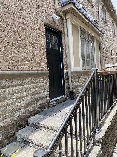 BASEMENT FOR RENT IN VAUGHAN