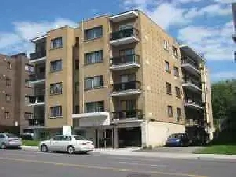 Next to Metro Snowdom. 1 1/2, 4 1/2 Apt. available Now
