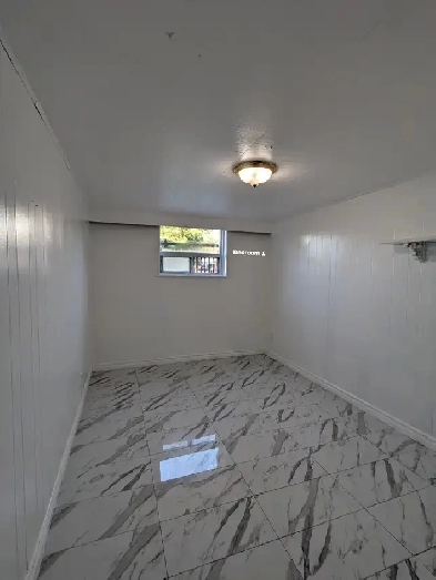 2-Bedroom Walkout Basement Apartment, All-Inclusive & Private