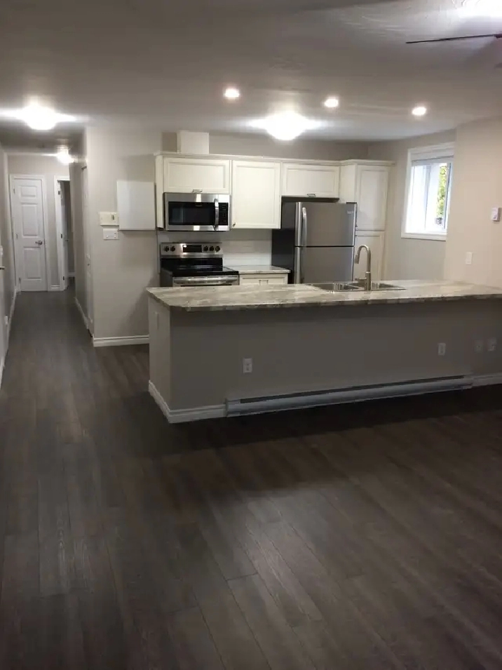 Quiet East End 2 Bed unit