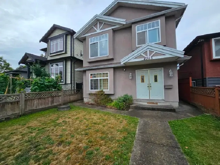 2-Bedroom North Vancouver Laneway House for Rent!