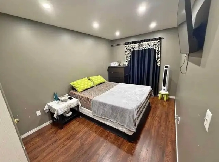 Furnished Private room for rent in Edmonton