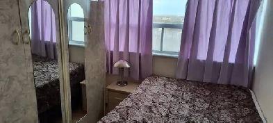 Rent room close to SquareOne Mississauga available now
