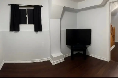 2 Bedroom basement for rent - Square One