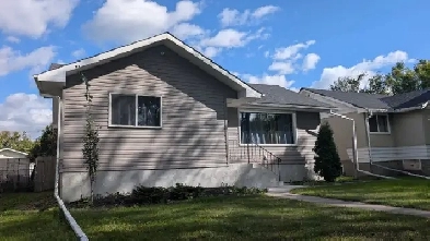 Basement suite for rent $1350 DD