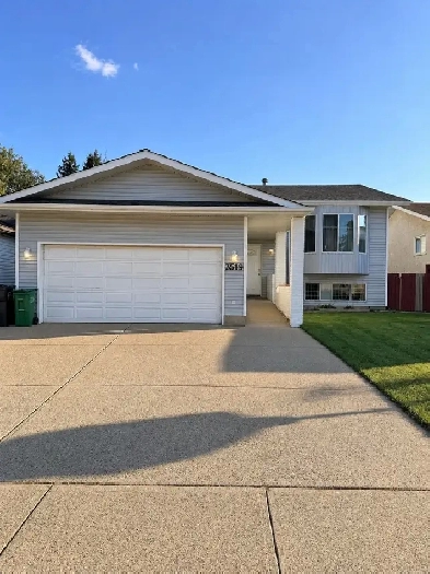 6 Bed 3 Bath — House