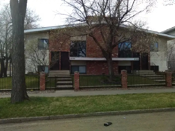 1 big bedroom, living room, washer and dryer $1300 not included