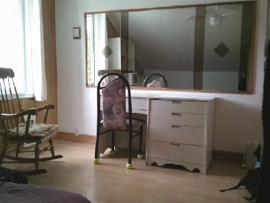 Longueuil Chambre $550. pr Homme travail   30 ans non fumeur