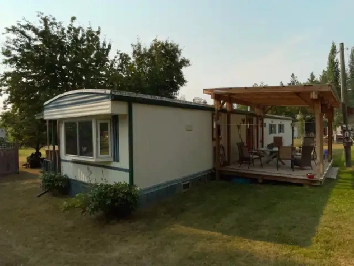 1975 Mobile Home For Sale
