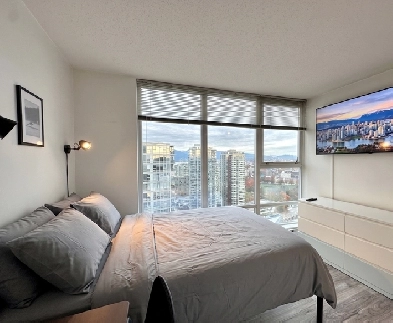 Furnished, Ensuite Room, Free Weekly Cleaning - MOVE-IN TODAY!
